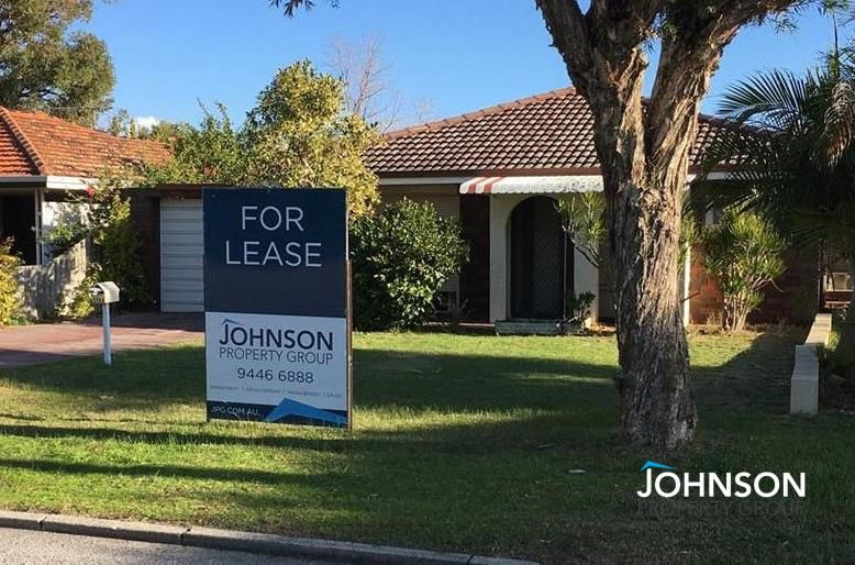 2 bedrooms House in 115A Planet Street CARLISLE WA, 6101