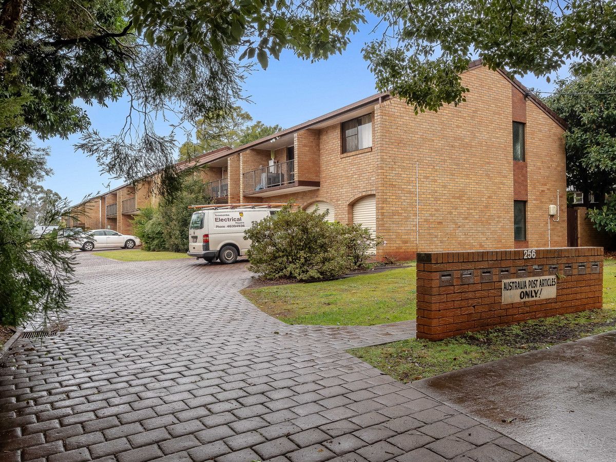 9/256 Geddes Street, Centenary Heights QLD 4350, Image 1