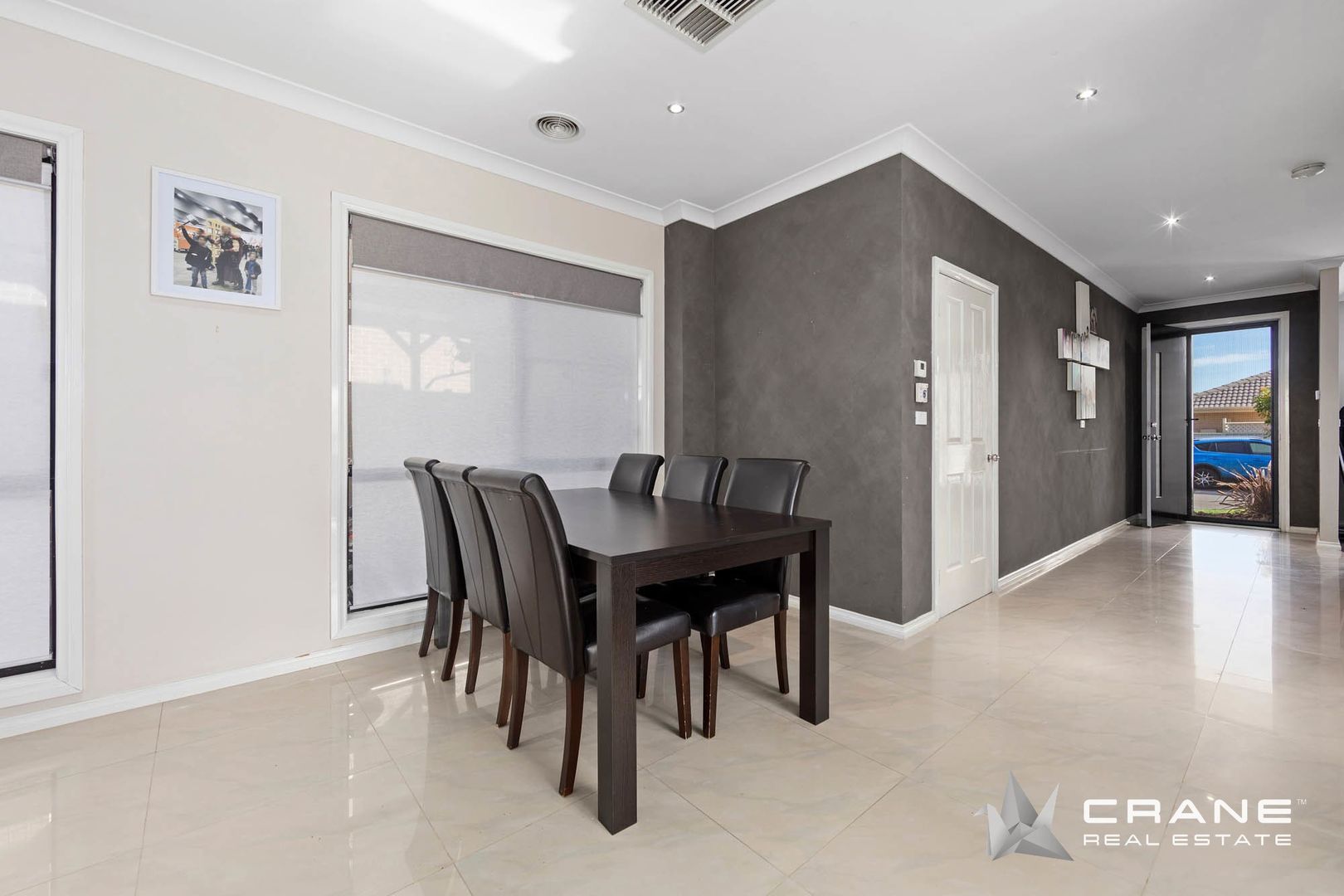 6 Hurlingham Place, Caroline Springs VIC 3023, Image 2