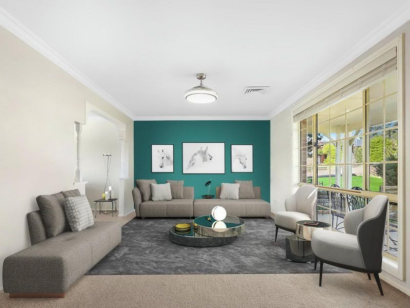 24 Devitt Crescent, The Oaks NSW 2570, Image 2