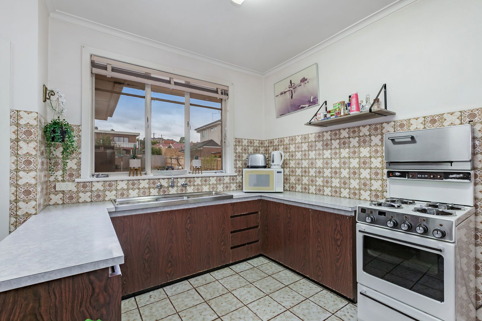 64 Rathcown Road, Reservoir VIC 3073, Image 2