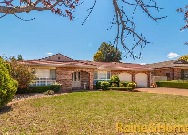 14 Ron Gordon Place, Dubbo NSW 2830