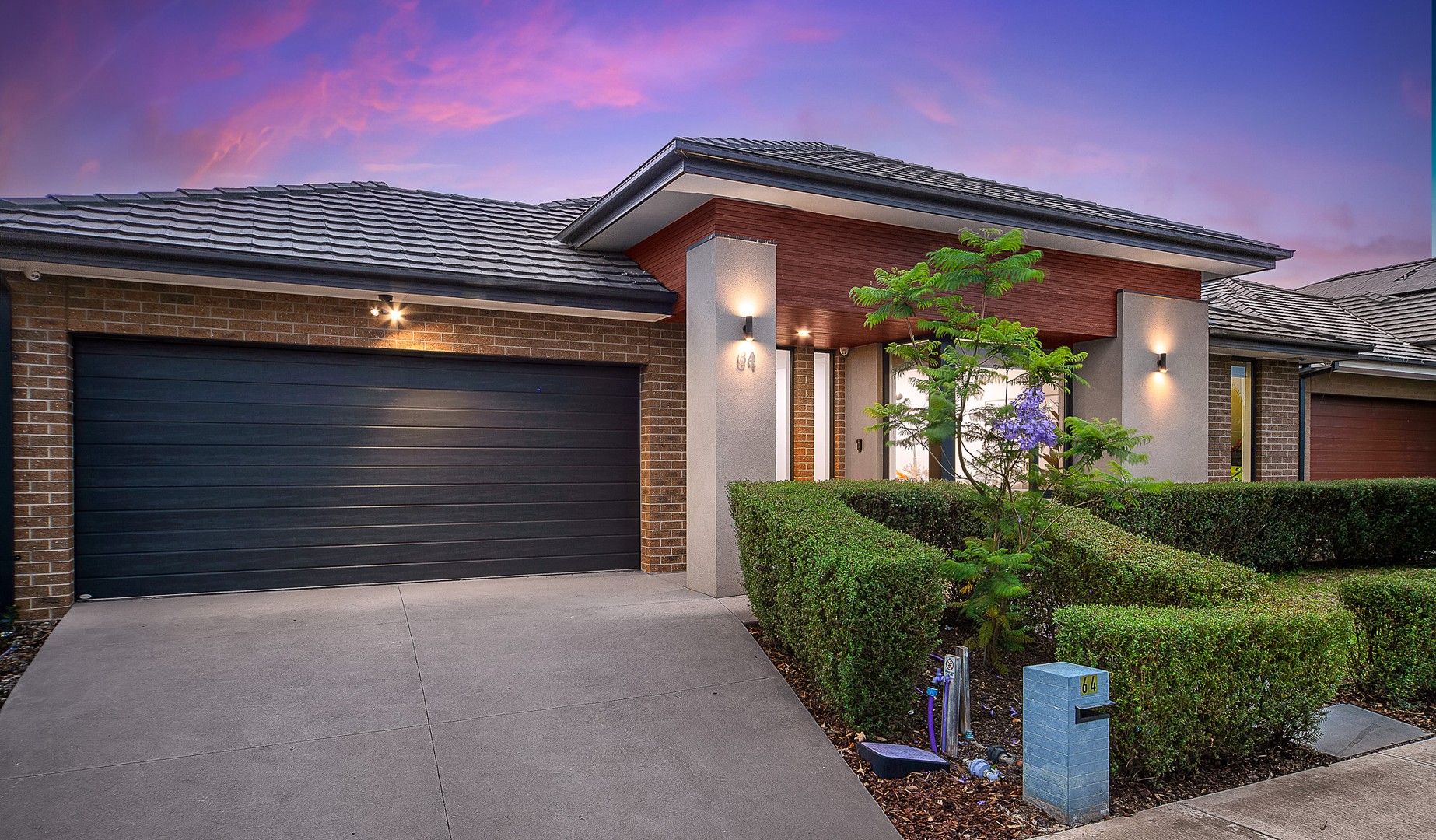 5 bedrooms House in 64 Rondo Drive MANOR LAKES VIC, 3024