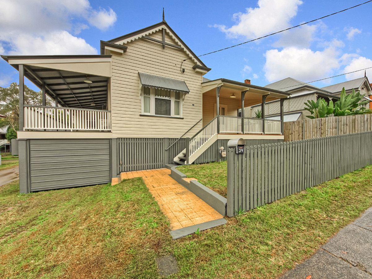 4 bedrooms House in 39 Jephson Street TOOWONG QLD, 4066