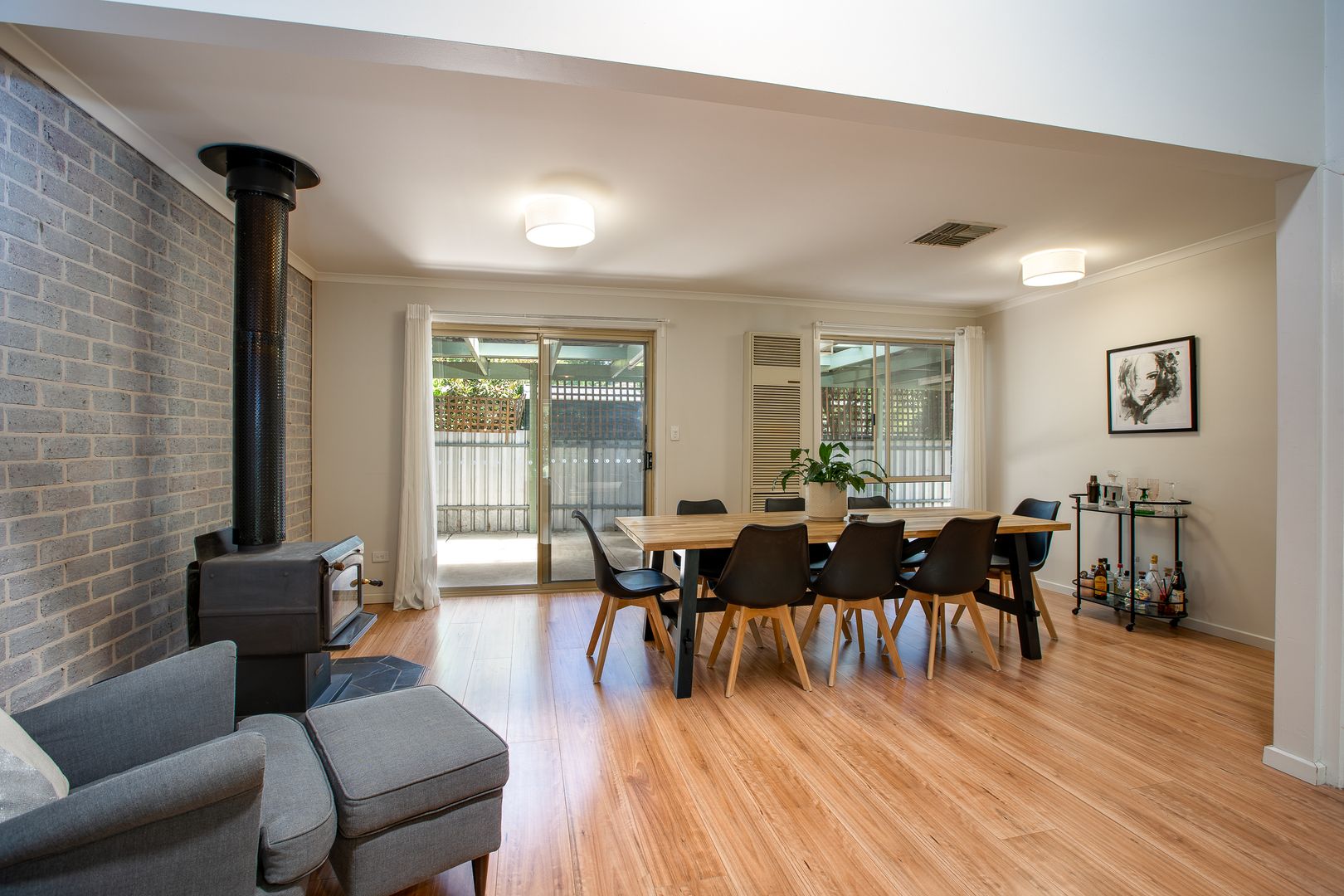 8 Watt Place, Lavington NSW 2641, Image 2