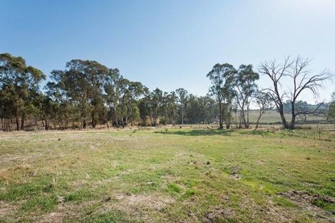 Picture of 5 Adams Road, HARCOURT VIC 3453