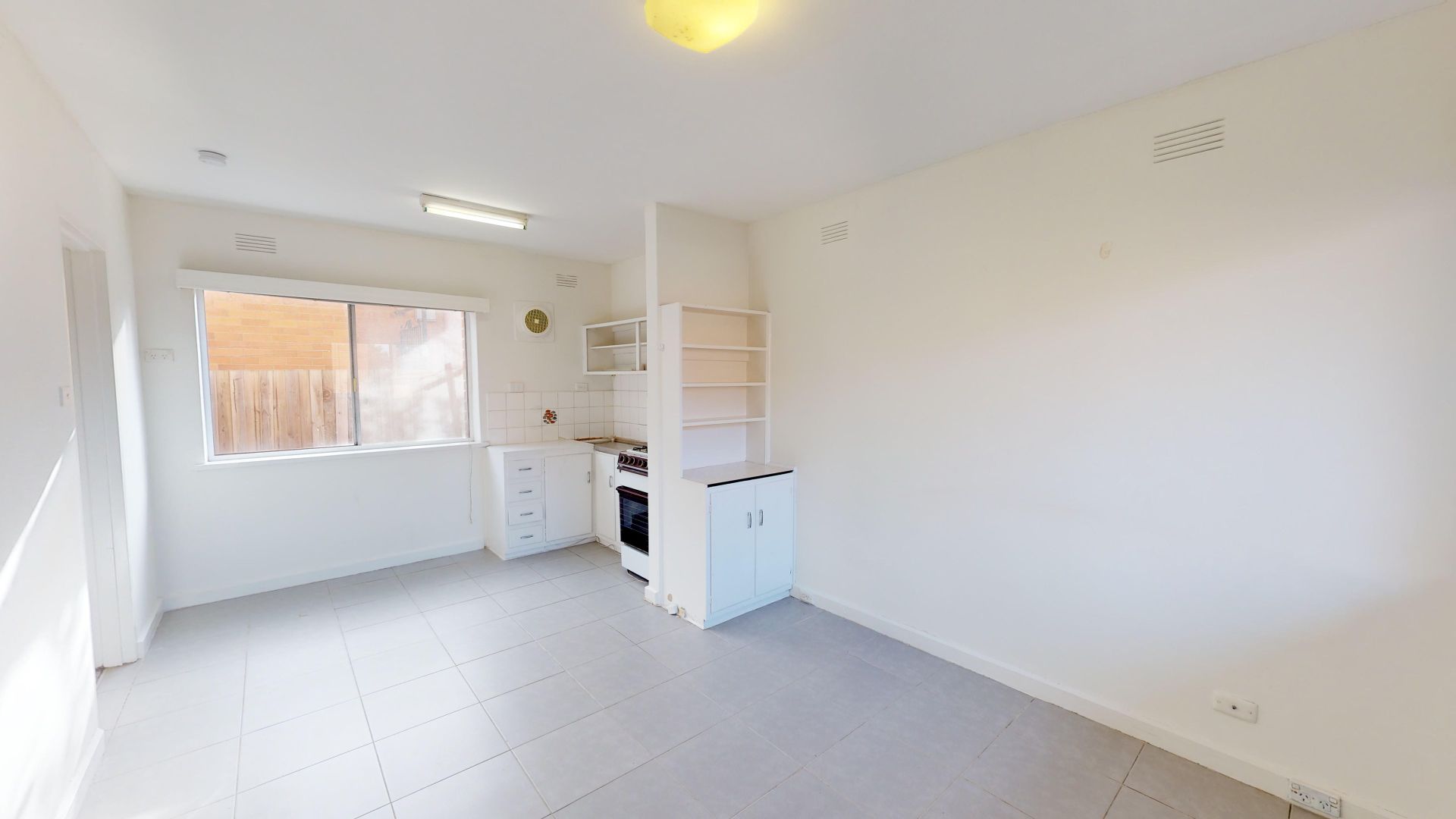 5/26 Normanby Avenue, Thornbury VIC 3071 Apartment For Rent 295