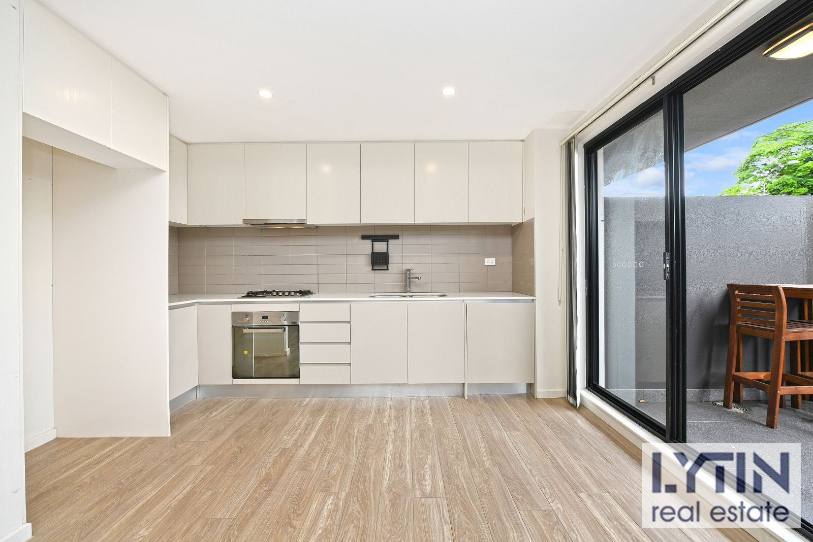 4/37 Ninth Ave, Campsie NSW 2194, Image 2