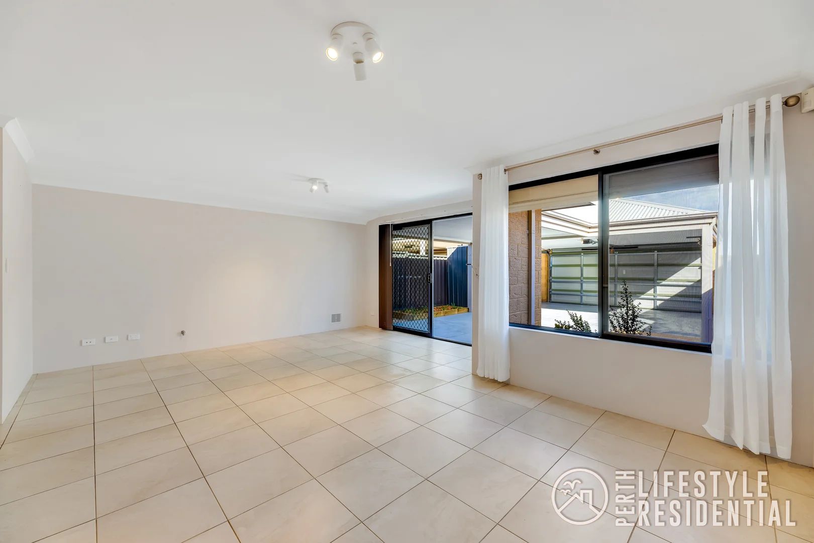 Additional image 19 of 27 Glasshouse Drive, Banksia Grove WA 6031