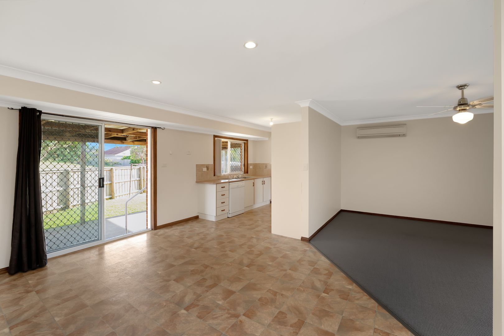 4B Coral Close, Old Bar NSW 2430, Image 1