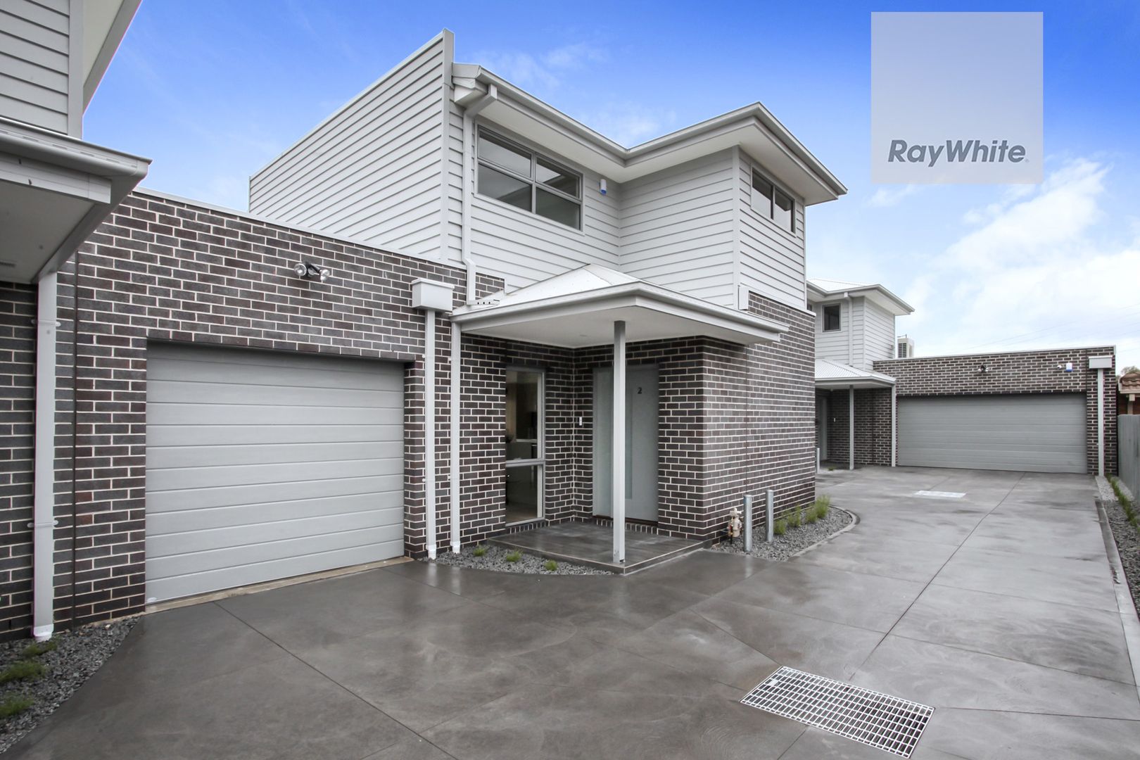 2/8 Warwick Place, Tullamarine VIC 3043, Image 1