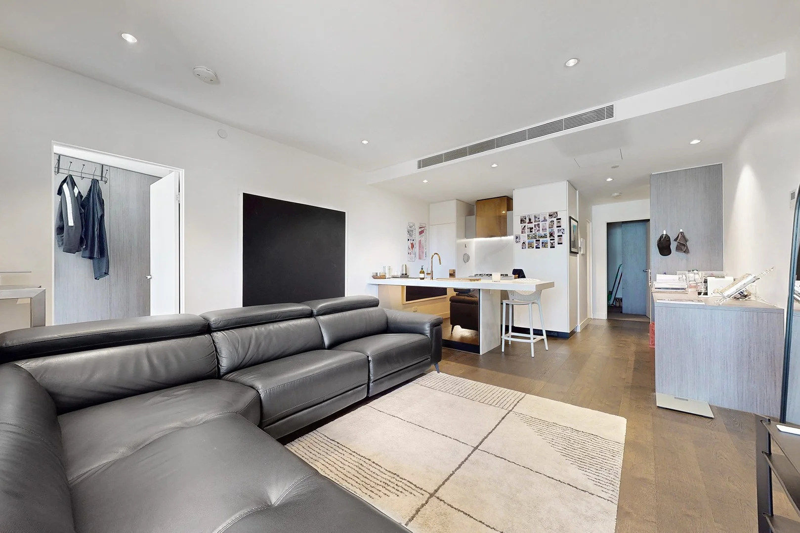 502/8 Bowen Crescent, Melbourne VIC 3004