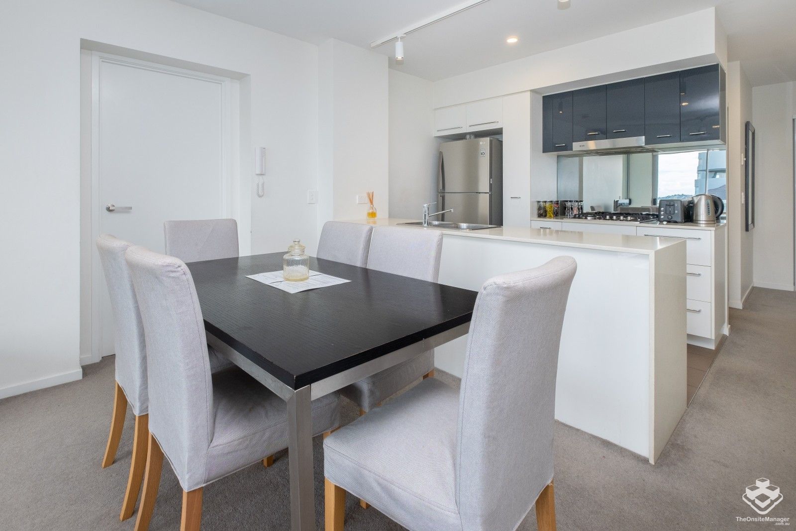 ID3915992/17 Lytton Road, East Brisbane QLD 4169 Apartment For Rent