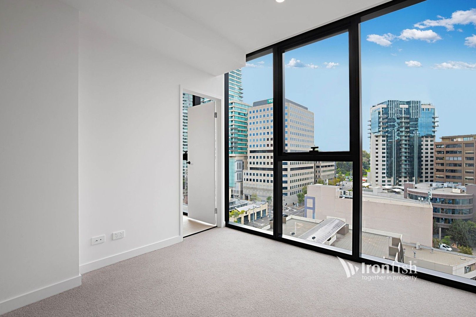 2 bedrooms Apartment / Unit / Flat in 1002/39 Park Street SOUTH MELBOURNE VIC, 3205