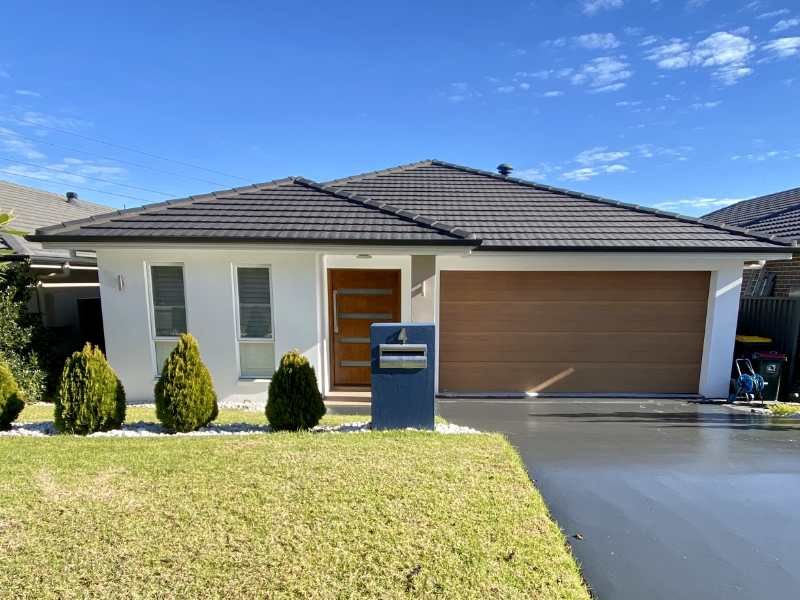 4 bedrooms House in 4 Rosemary Close GREGORY HILLS NSW, 2557
