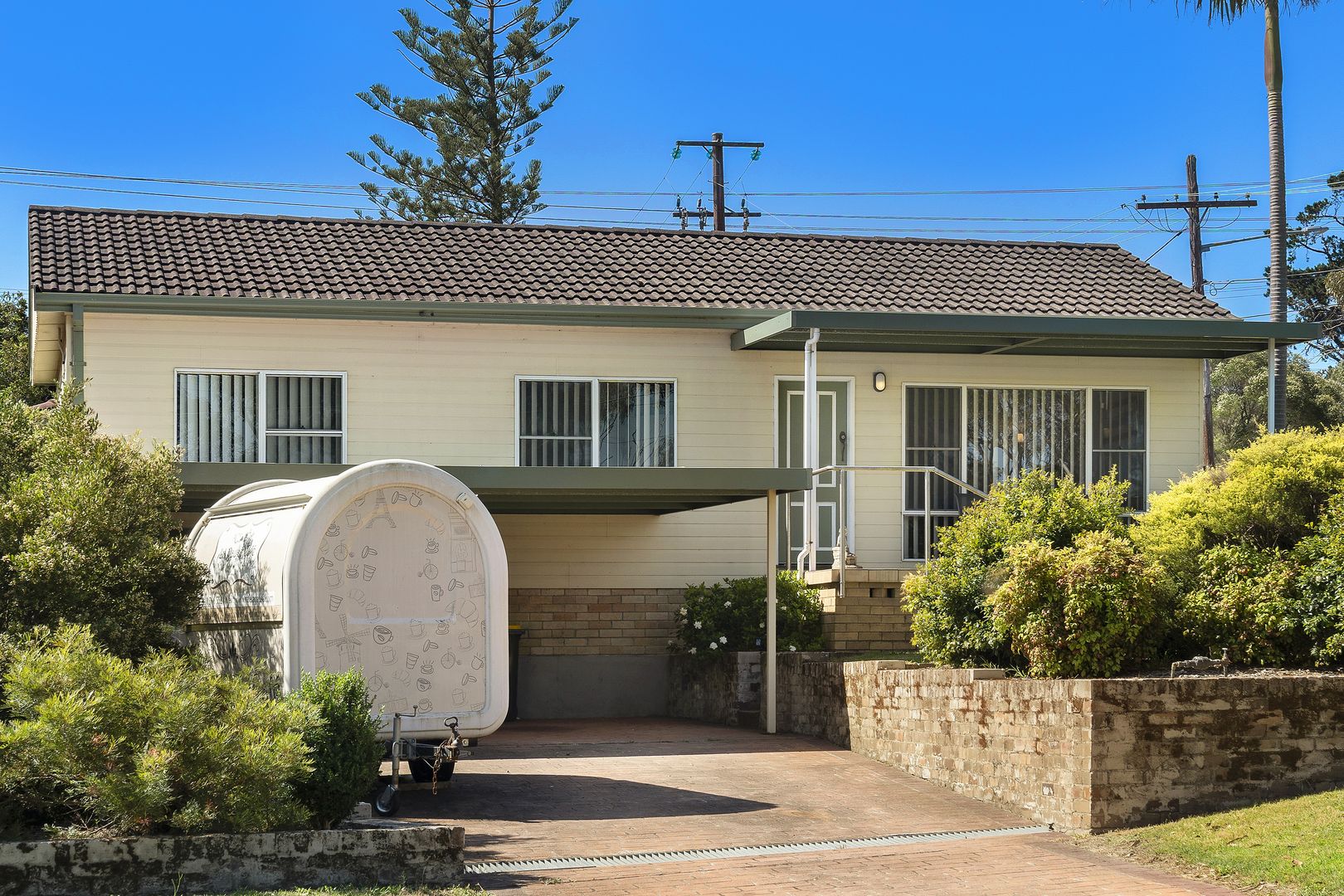 3 bedrooms House in 41 Dover  Place ENGADINE NSW, 2233