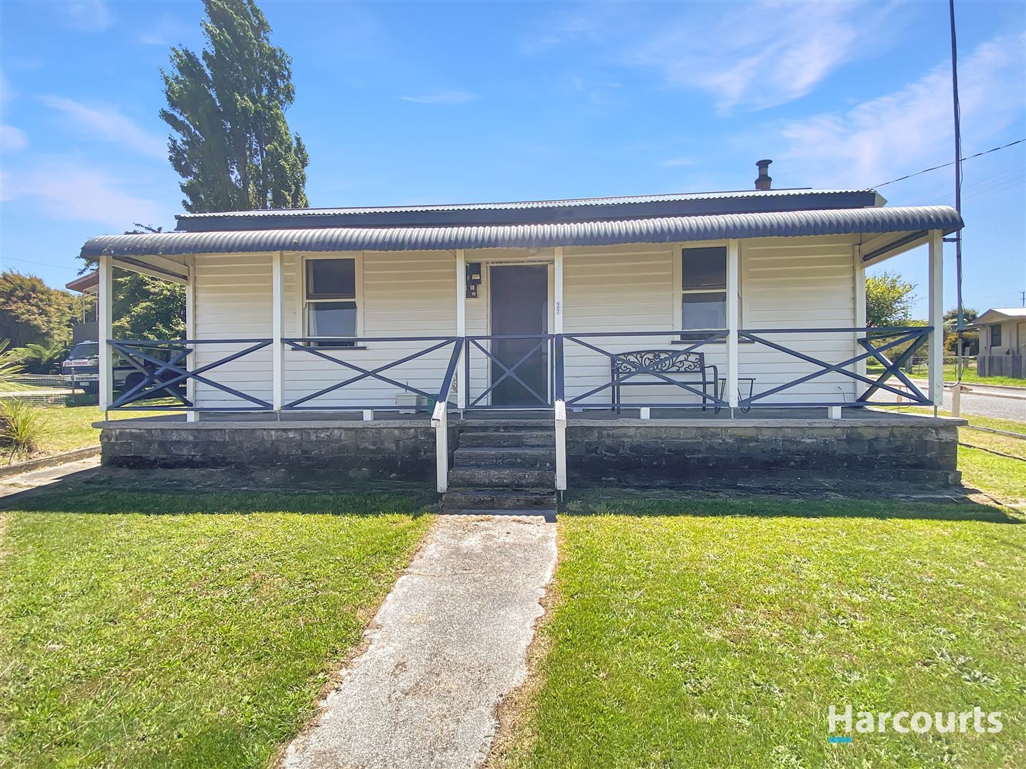 2 bedrooms House in 27 Gardiners Creek Road ST MARYS TAS, 7215