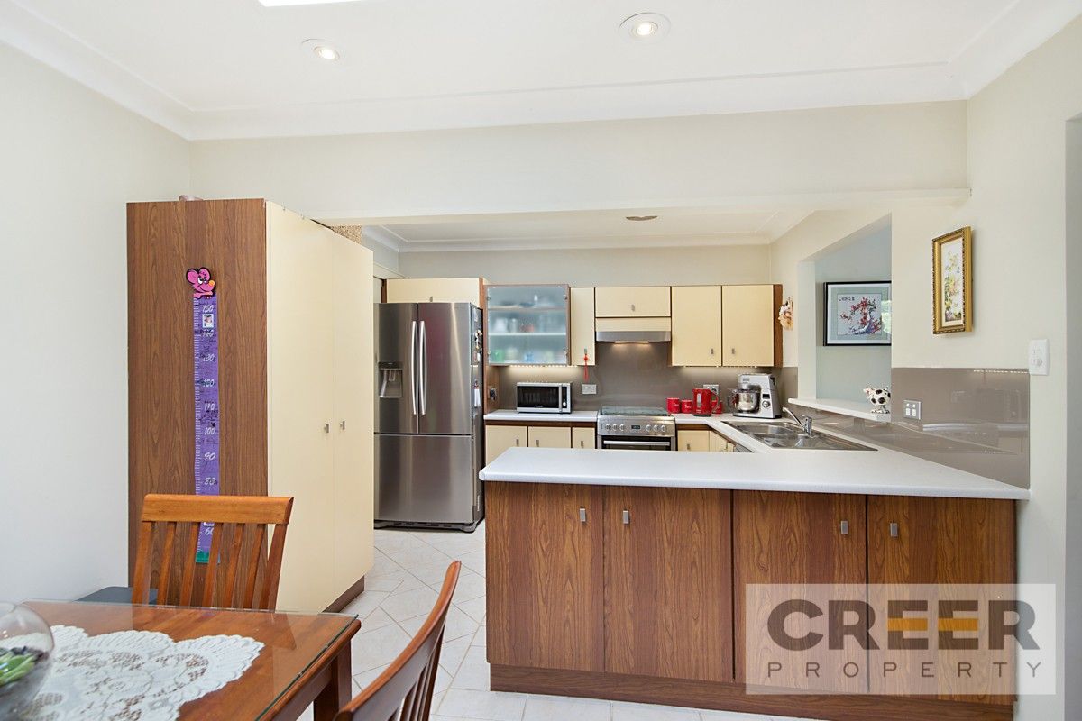 2 Belmont Crescent, Belmont NSW 2280, Image 2