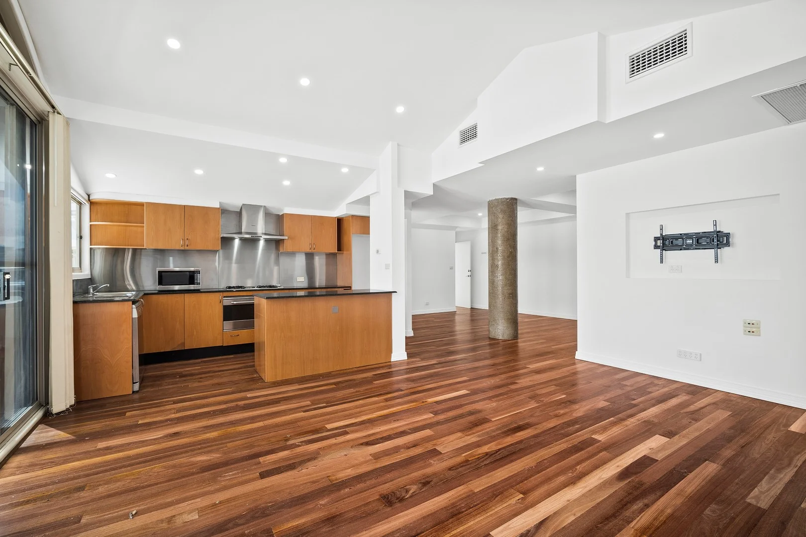 Primary image of 4/739 Princes Highway, Blakehurst NSW 2221