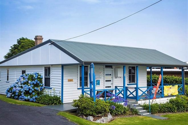 Picture of 132 Wagonga Street, NAROOMA NSW 2546