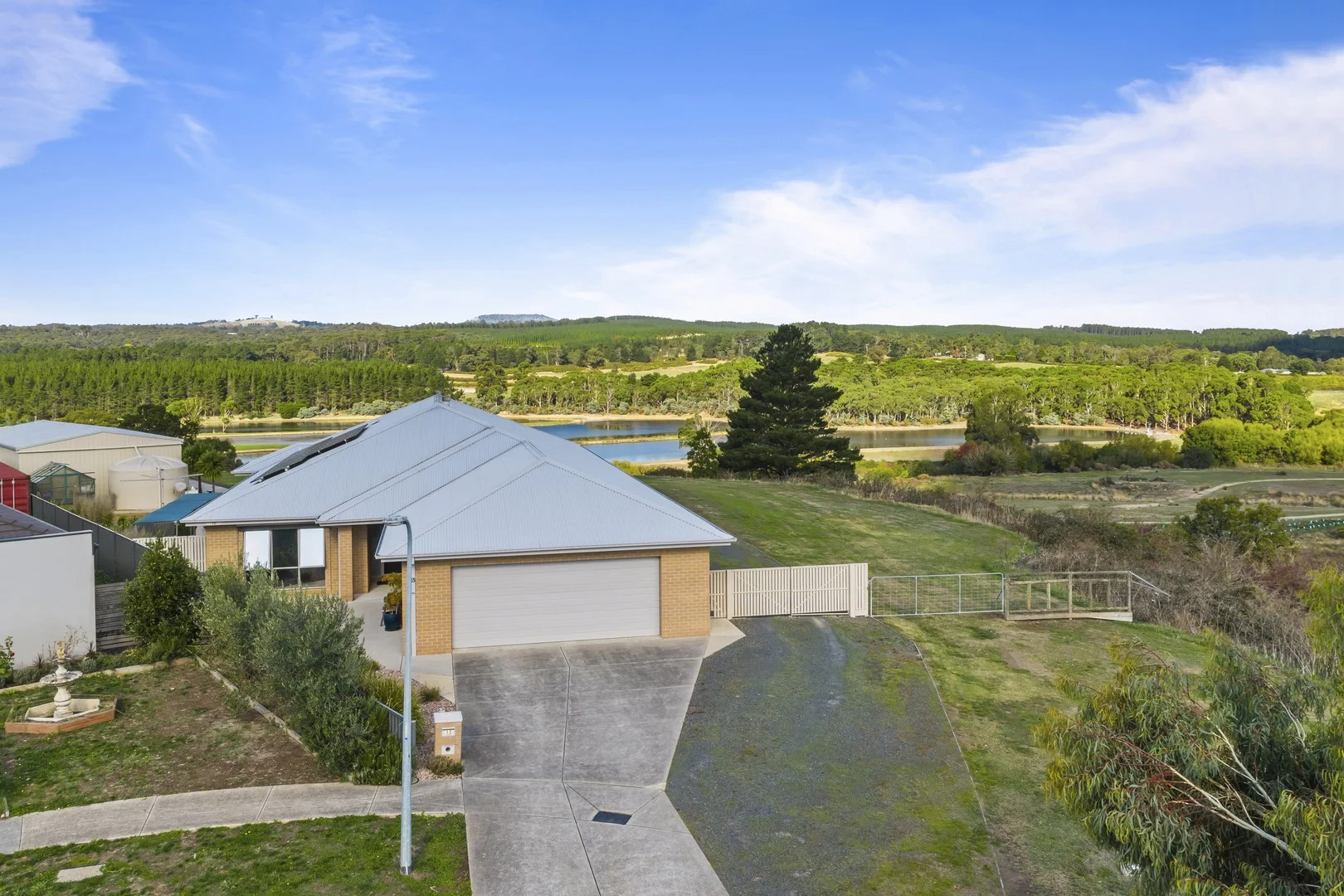 13 Valley View Court, Sebastopol VIC 3356