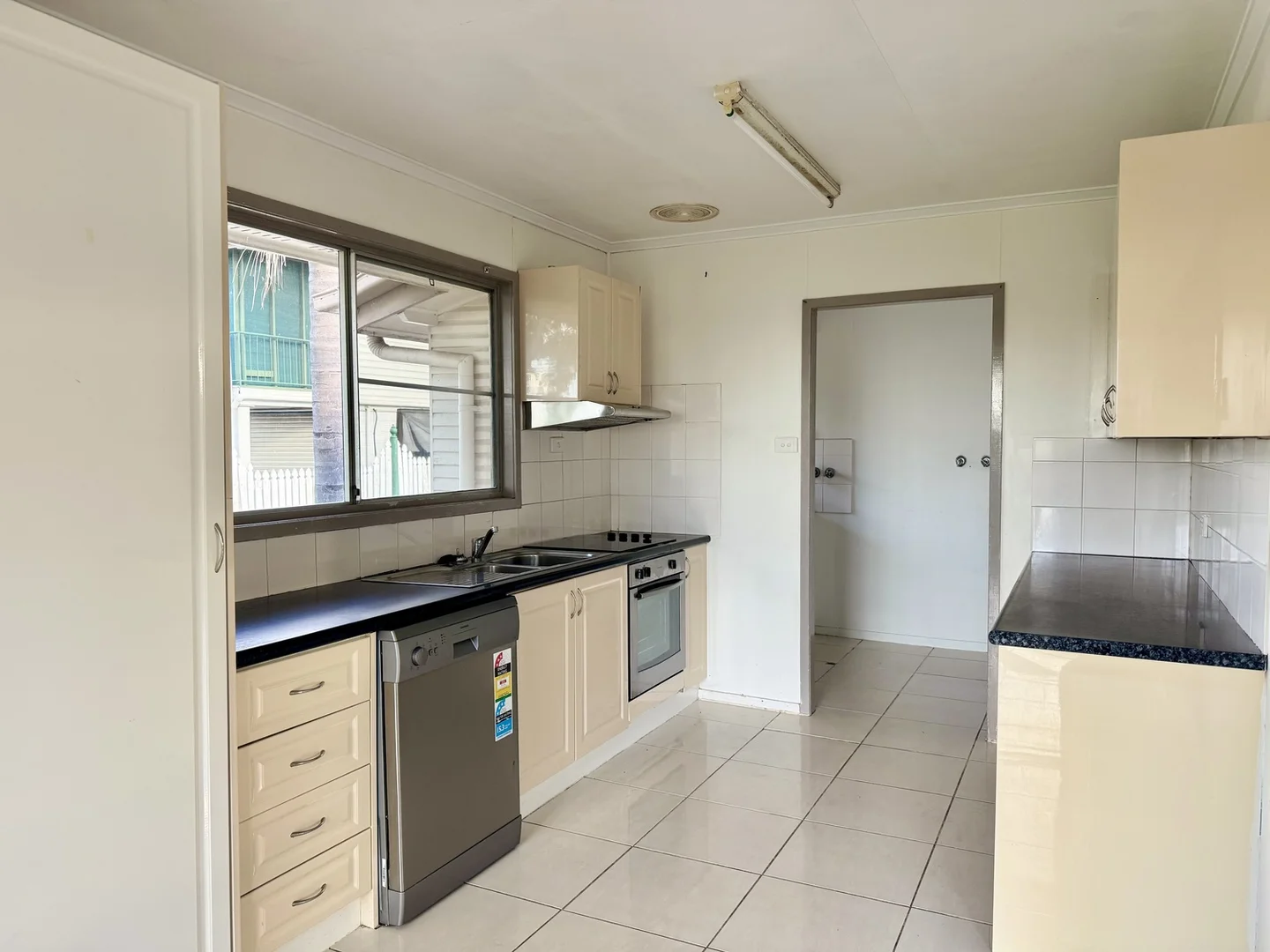 Additional image 6 of 16 CASEY Court, Moranbah QLD 4744