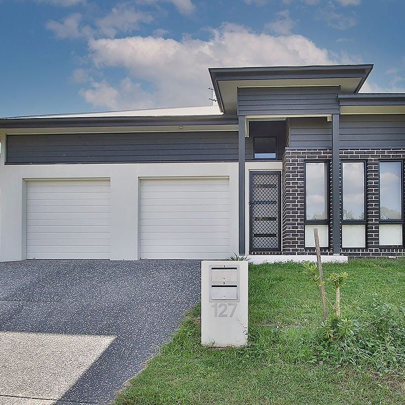 1 bedrooms Semi-Detached in 2/127 Benezet Drive AUGUSTINE HEIGHTS QLD, 4300