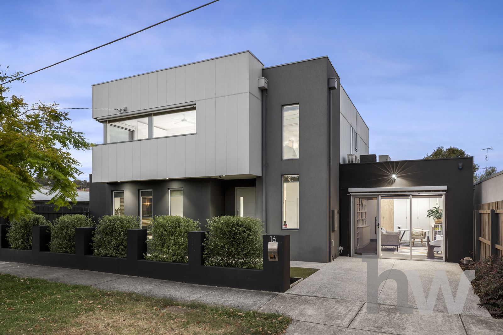 16 Holyrood Avenue, Newtown VIC 3220, Image 0