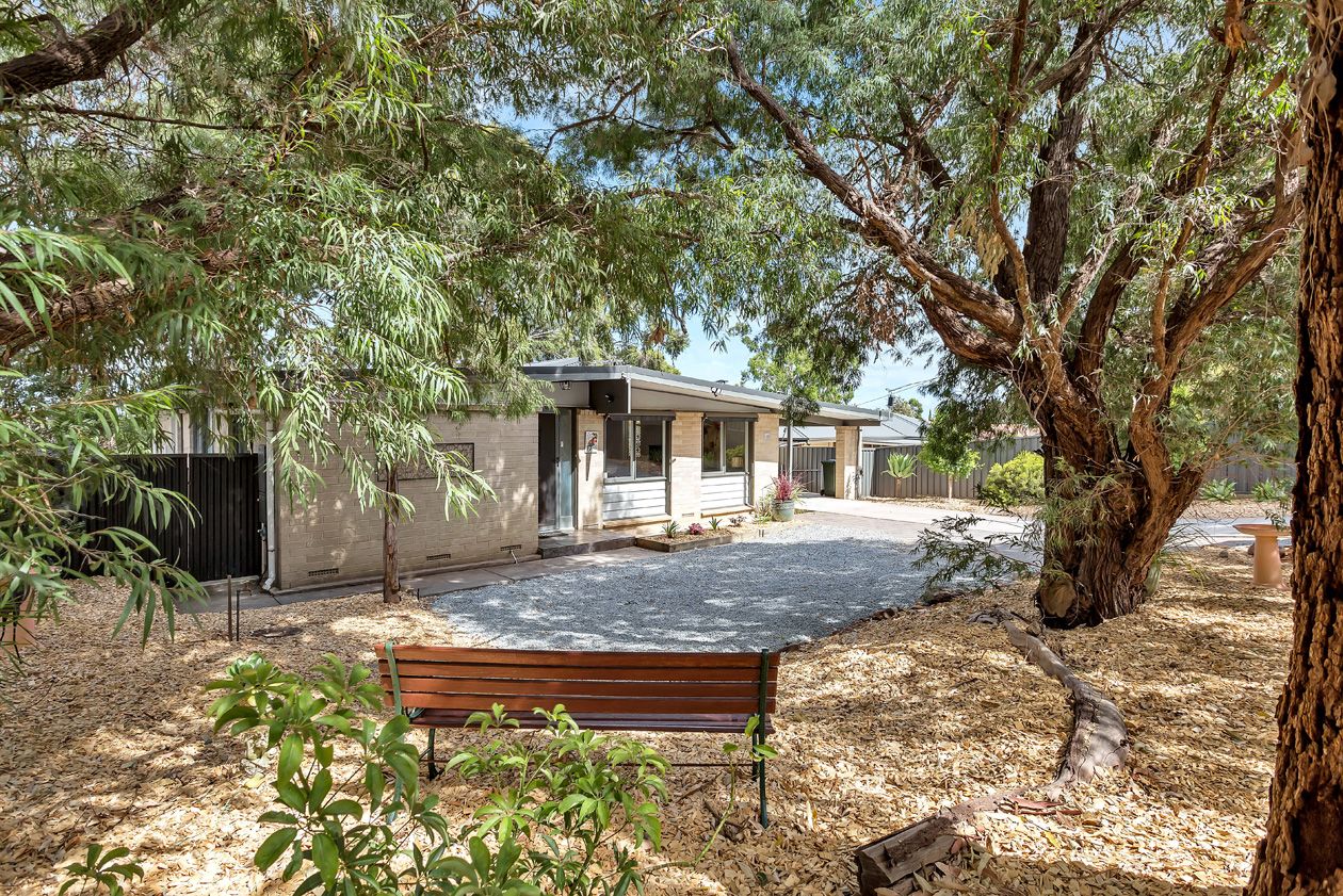 34 Oakridge Road, Aberfoyle Park SA 5159, Image 1