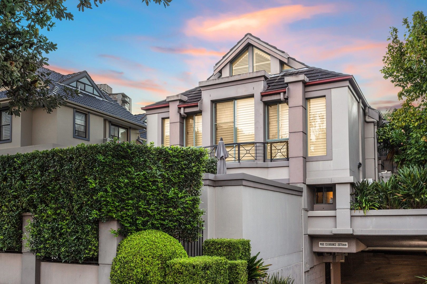 4 bedrooms Townhouse in 4/56 Young Street CREMORNE NSW, 2090