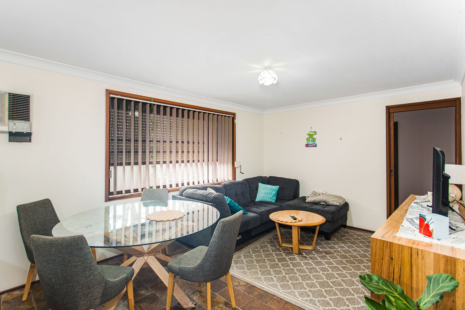 5 Prince Street, Picnic Point NSW 2213, Image 2