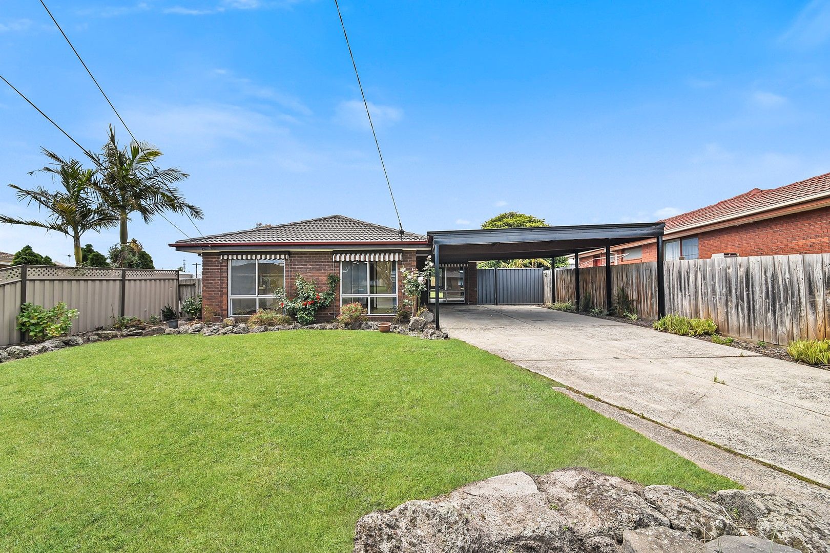 3 bedrooms House in 49 Glenelg Drive CLAYTON SOUTH VIC, 3169