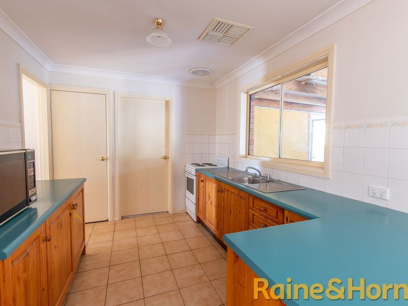 2 Furlong Street, Dubbo NSW 2830, Image 2