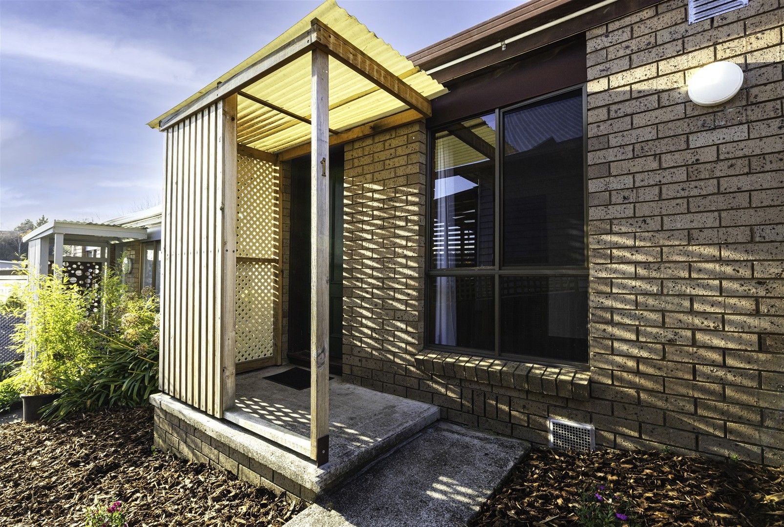 2 bedrooms Apartment / Unit / Flat in 1/11 Leslie Place SOUTH LAUNCESTON TAS, 7249