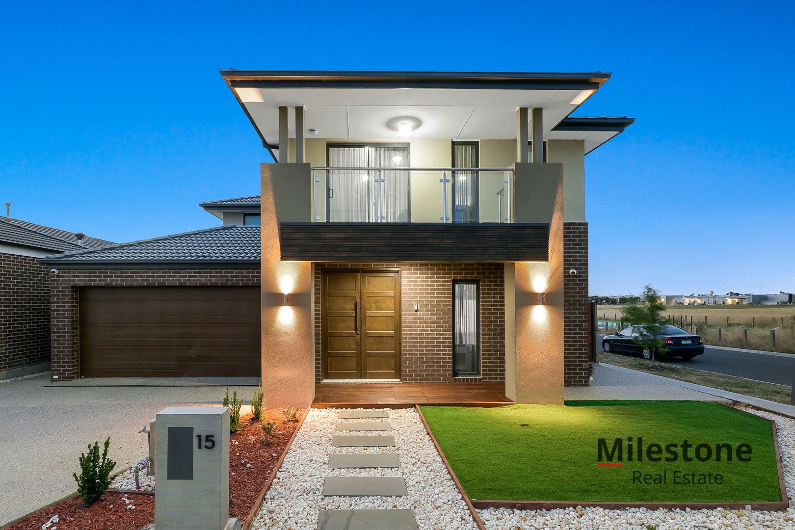 5 bedrooms House in 15 Harlequin Way CLYDE NORTH VIC, 3978