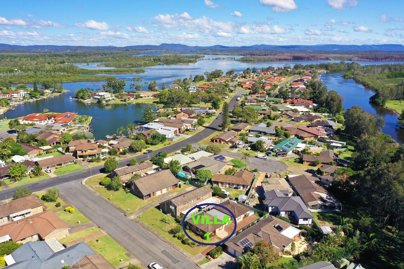 1/8 Regency Circuit, Tuncurry NSW 2428, Image 1