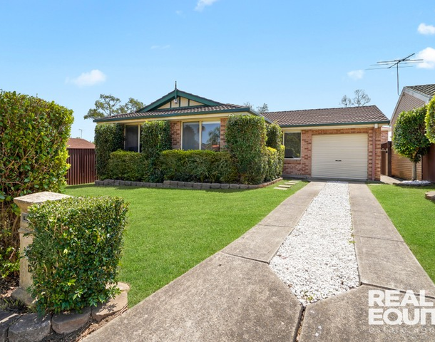 4 Arnold Avenue, Green Valley NSW 2168