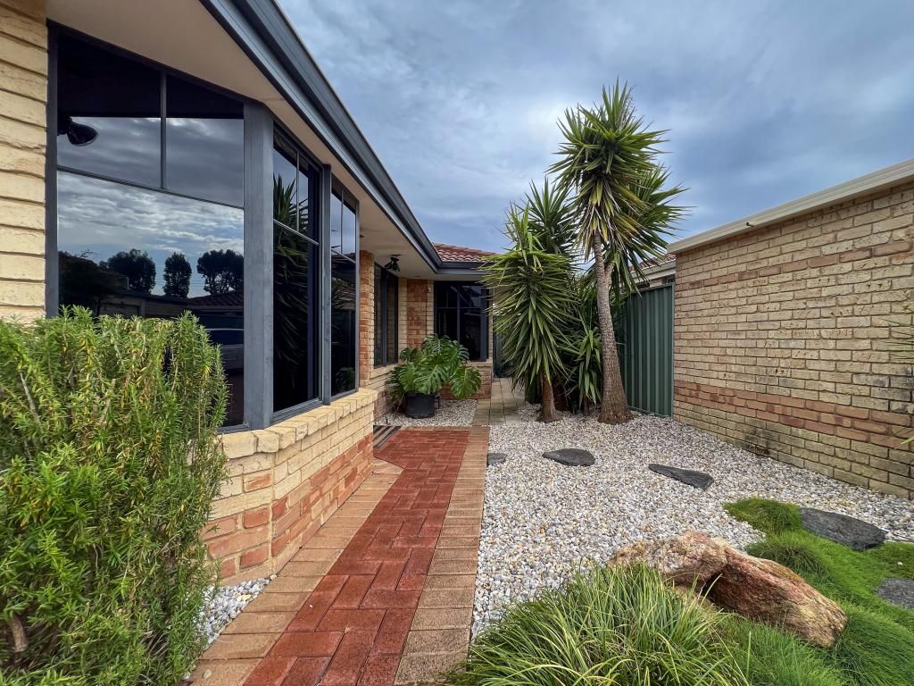 4/12 Dowling Street, Rockingham WA 6168, Image 1