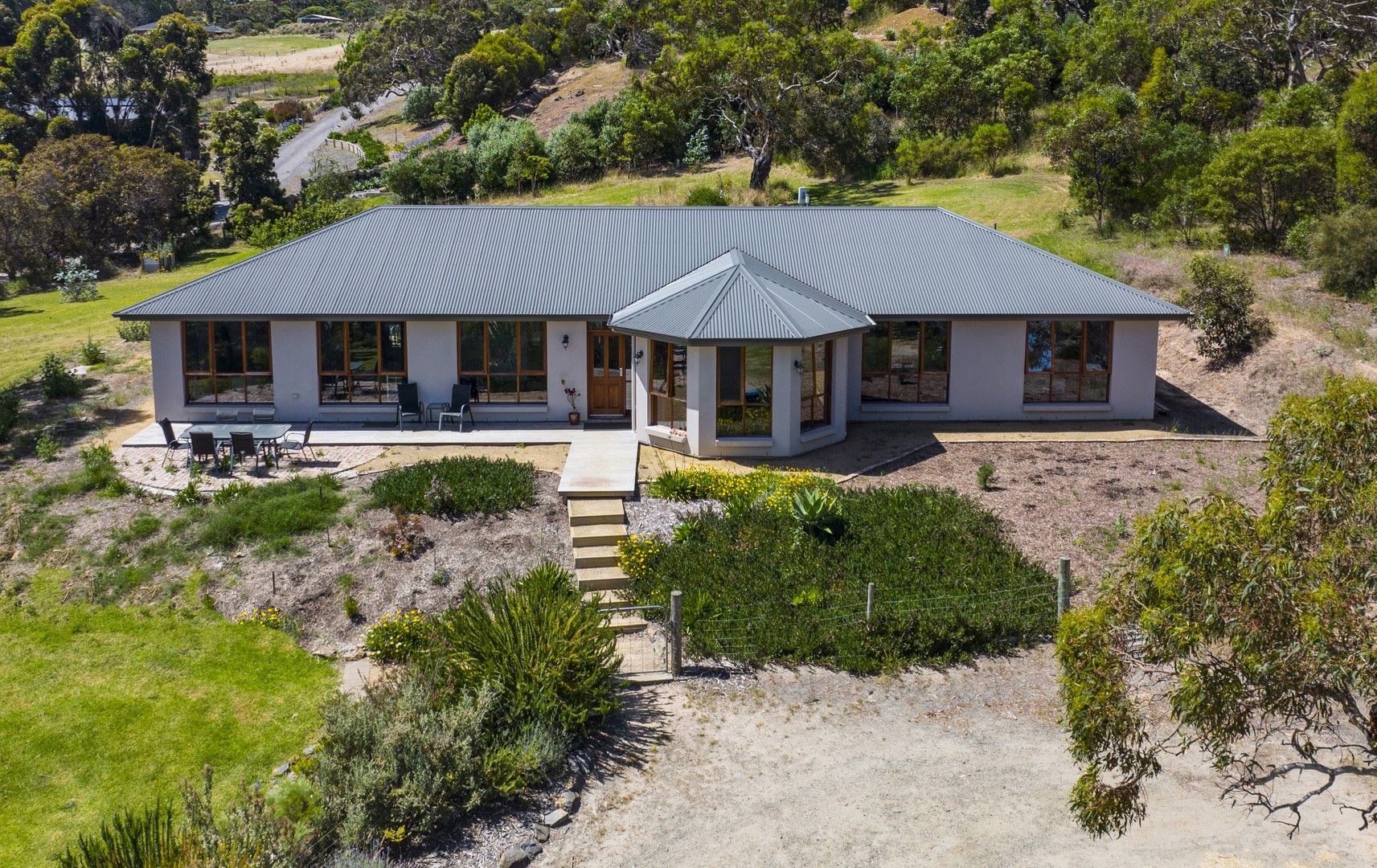 30 Henderson Rd, Victor Harbor SA 5211, Image 0