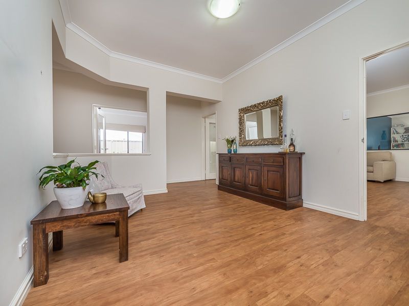 3 Jalna Way, Carramar WA 6031, Image 2