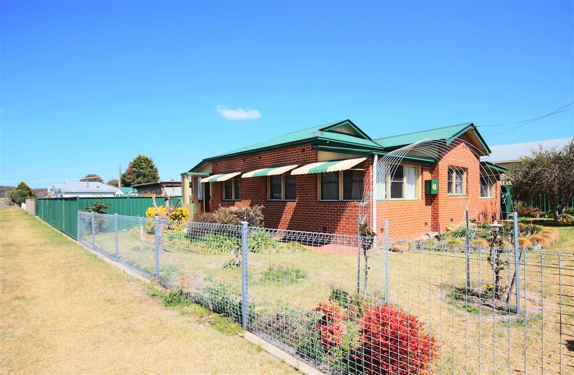 43 High Street, Tenterfield NSW 2372, Image 2