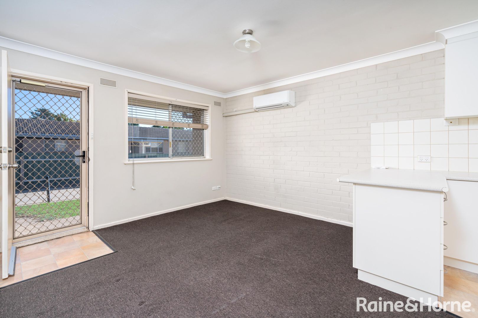 2/13 Edney Street, Kooringal NSW 2650, Image 2