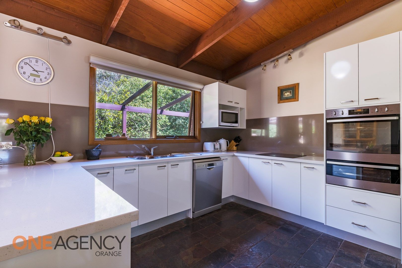 8 Don Peters Place, Clifton Grove NSW 2800