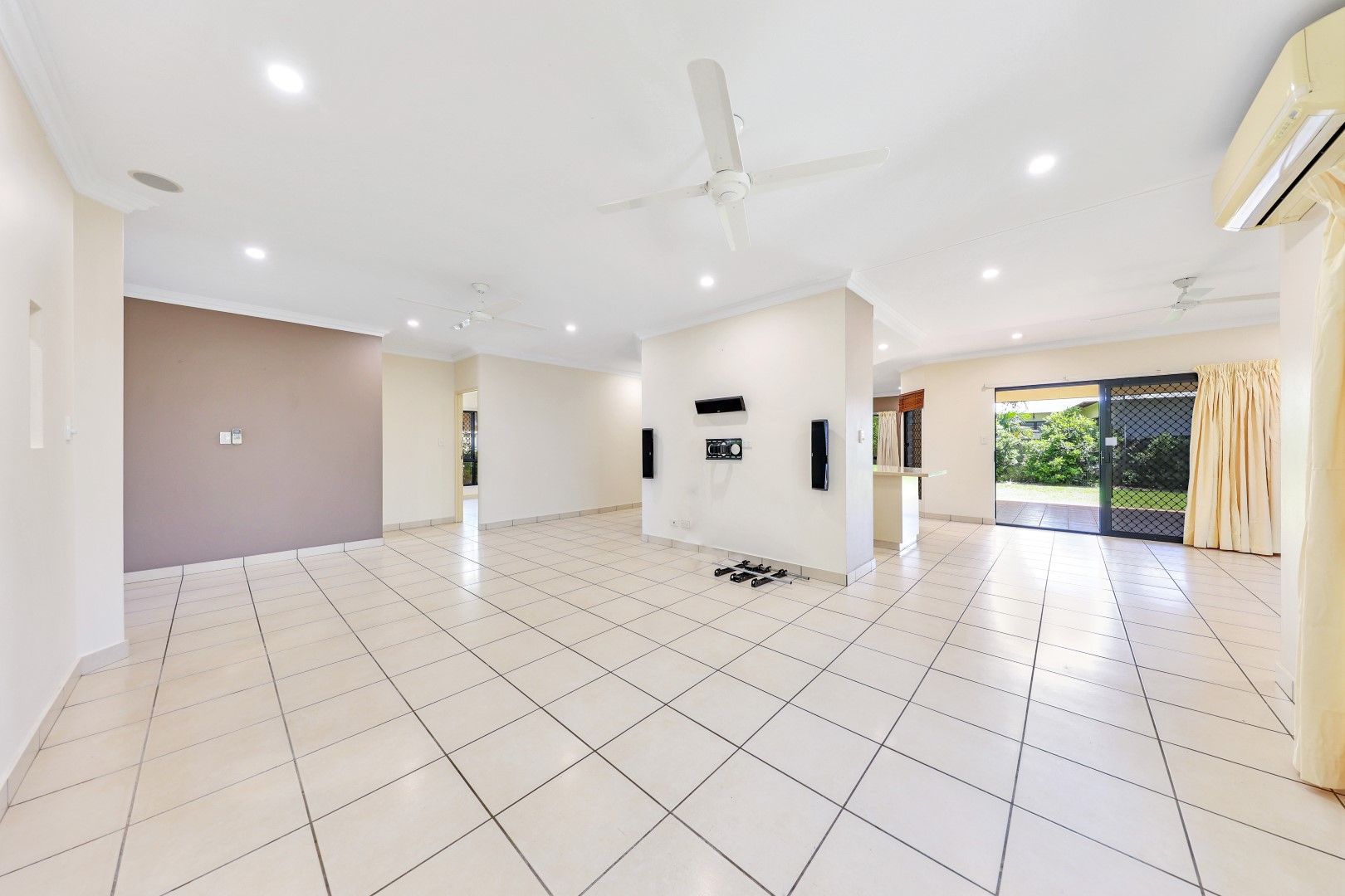 27 Duwun Road, Rosebery NT 0832, Image 2