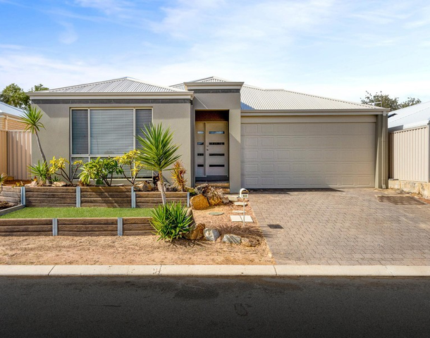 82 Lennox Drive, Secret Harbour WA 6173