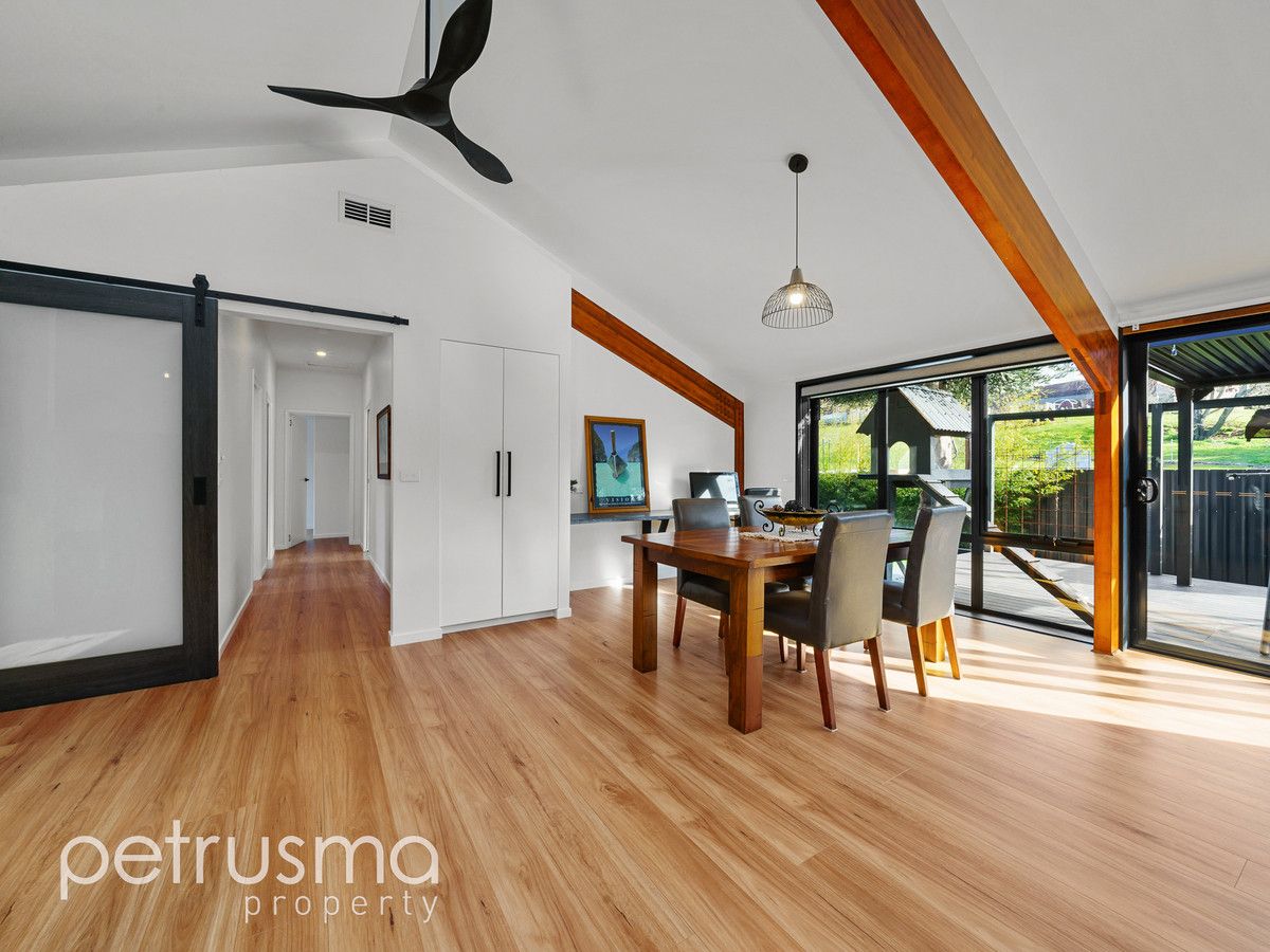 3 bedrooms Townhouse in 2/54 Forster Street NEW TOWN TAS, 7008
