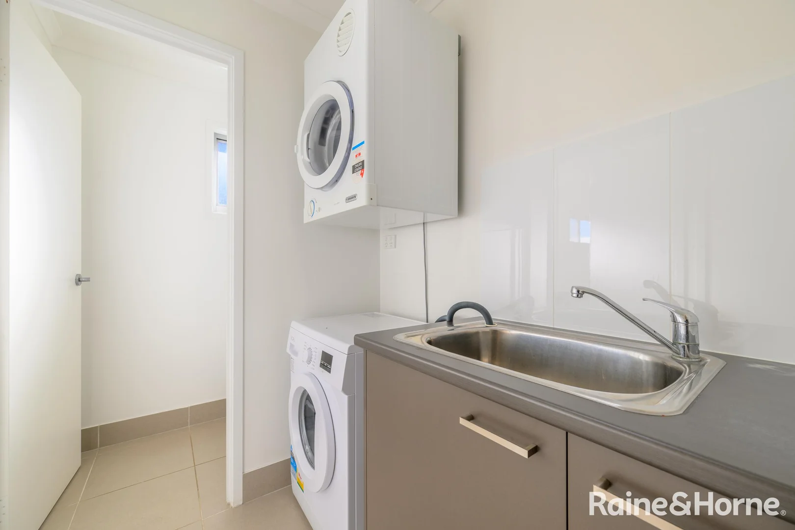 Additional image 11 of 1/5 Valley Vista Court, West Gladstone QLD 4680