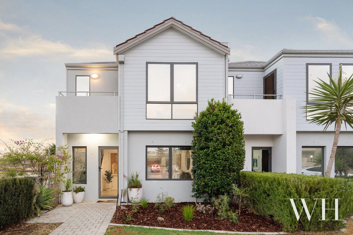 3 bedrooms Townhouse in 1/25 O'Connor Close NORTH COOGEE WA, 6163