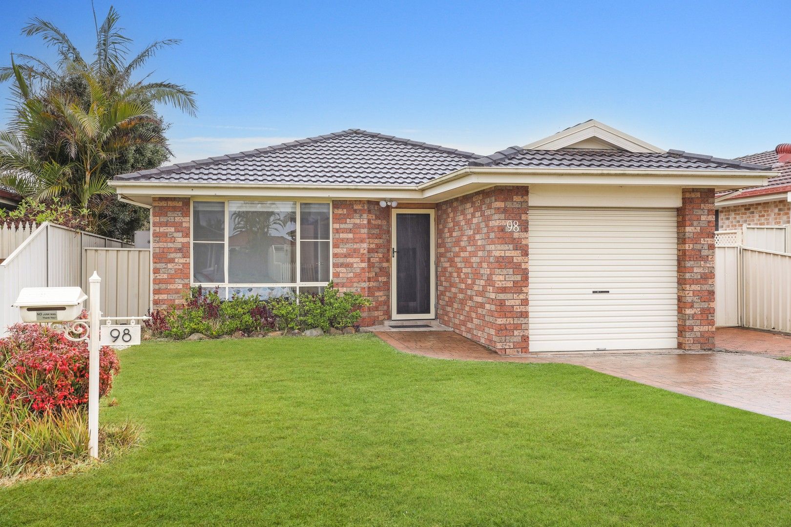 98 Sunnybank Crescent, Horsley NSW 2530, Image 1