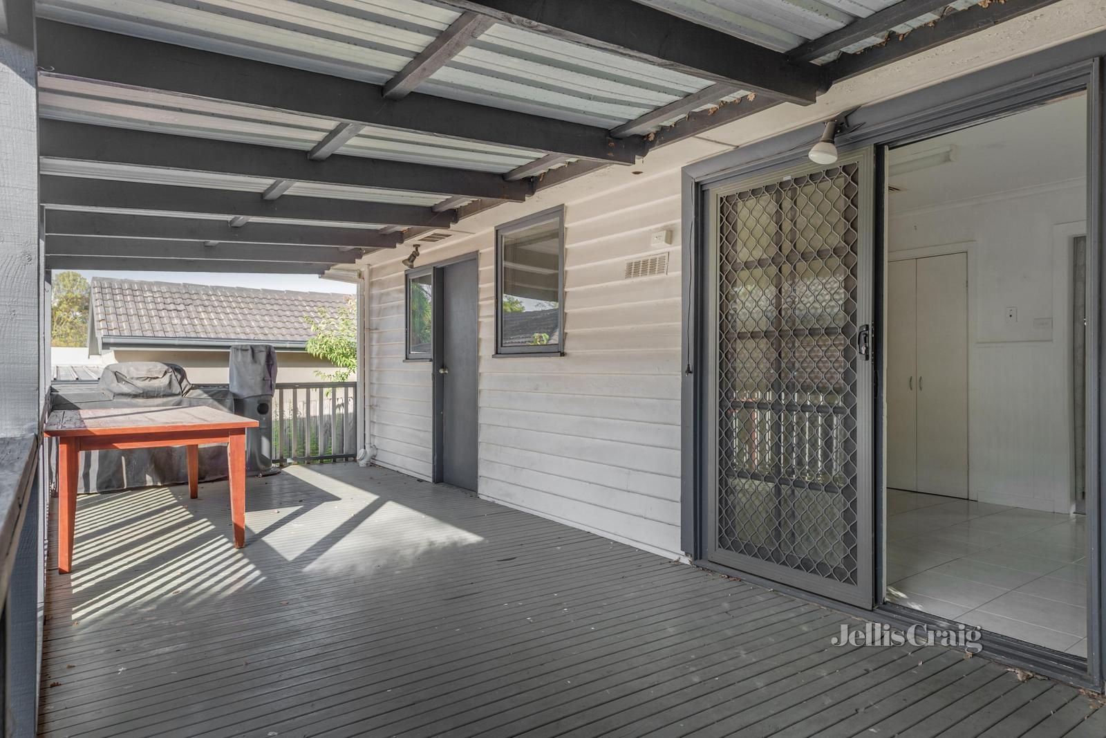 5 Barclay Avenue, Croydon VIC 3136, Image 2